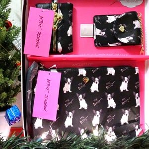Betsey johnson gift set